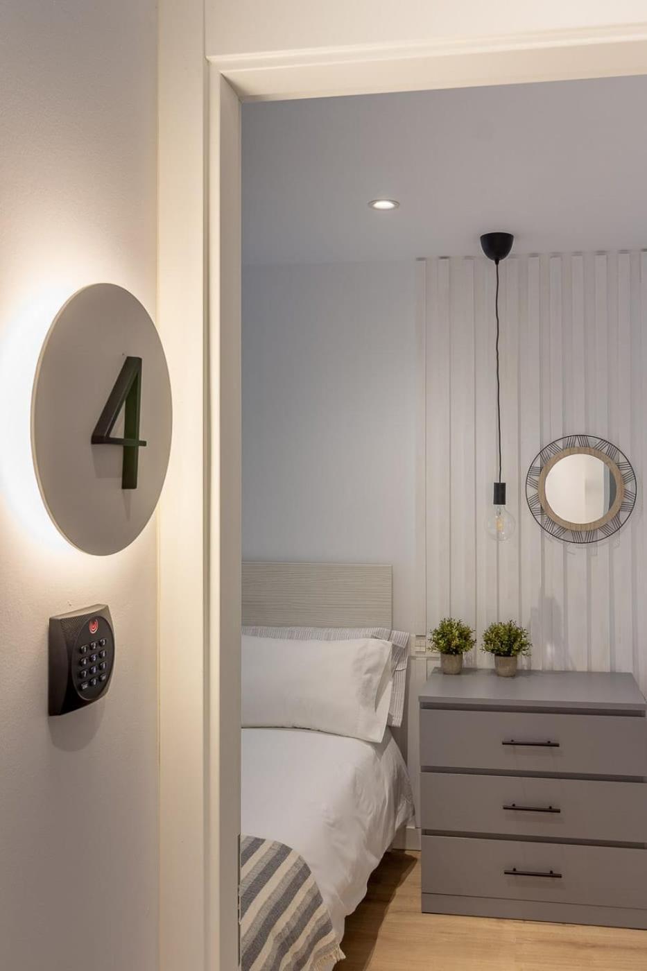 Room4You By Asturias Holidays Oviedo Exterior photo
